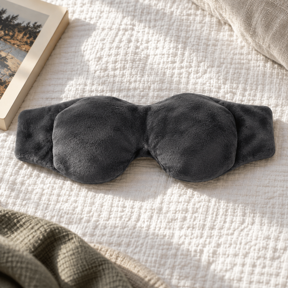 Masque de sommeil lesté occultant, posé à plat